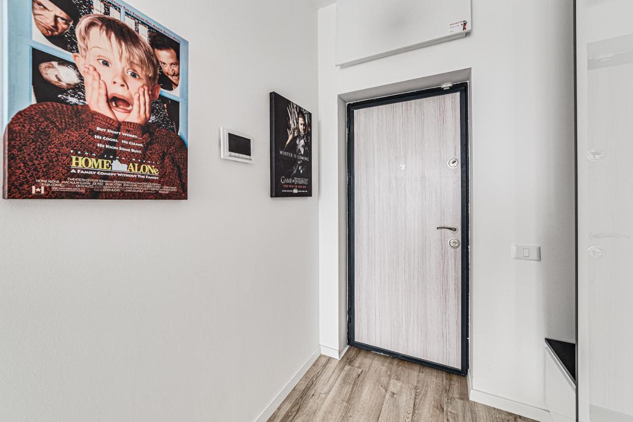 Ari Cinema Apartament With 2M Videoproiector Apartman Arad Kültér fotó